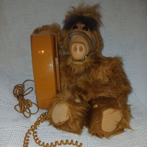 Vintage 80's ALF home telephone. Rare. Excellent find For all collectors.
